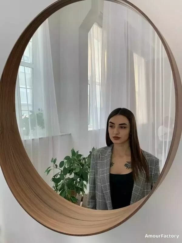 Uliana Profile image 3