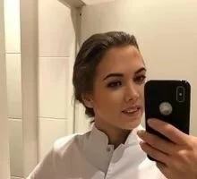 Anna Profile image 2