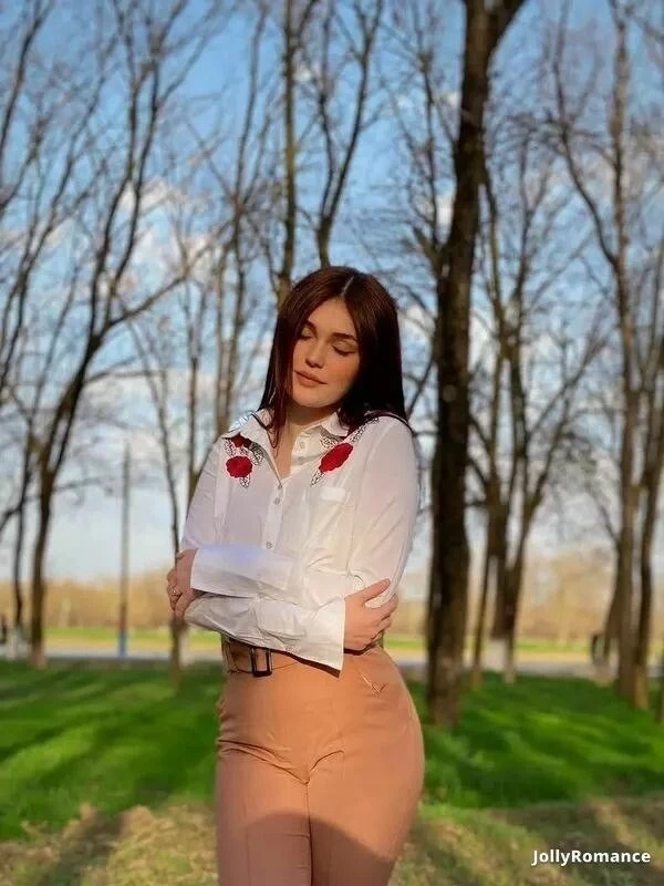 Viktoria Profile image 3