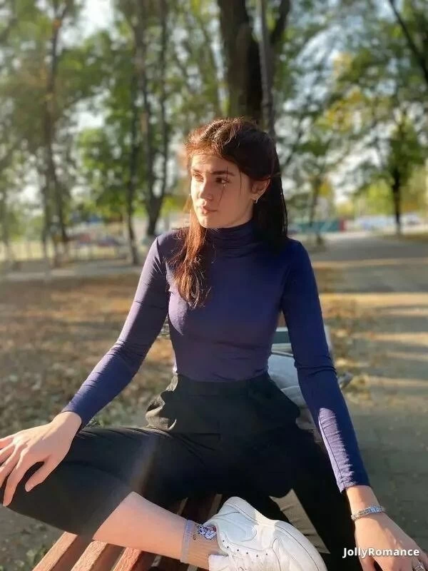 Viktoria Profile image 4