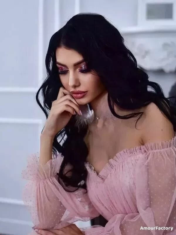 Vera Profile image 3