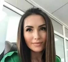Elena Profile image 3