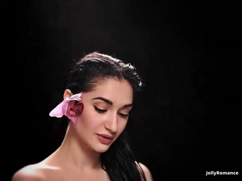 Alisa Profile image 3