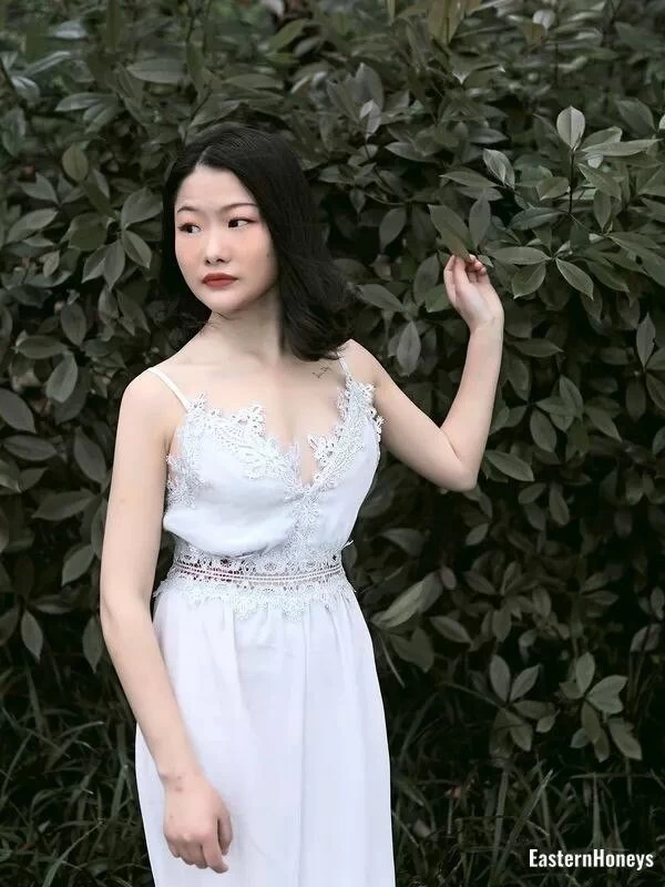 Liu Jing, 23